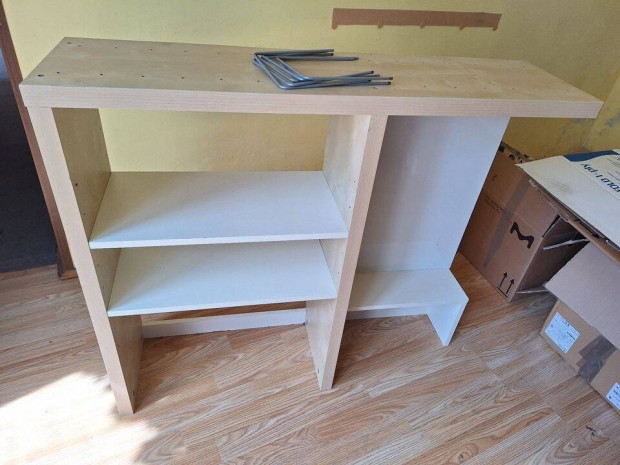 Malm IKEA rasztal polc mgneses lappal