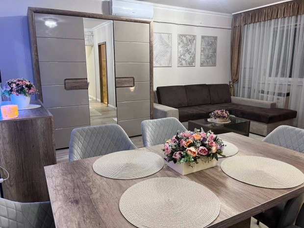 Malomkertben 68 NM 2 Szoba + Nappalis Liftes Lak�s Gar�zzsal