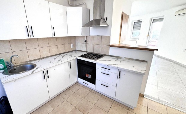 Malomkertben 68 nm-es 3 szoba-nappalis 2008-ban �p�lt lak�s elad�