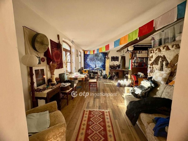 Malomsoki 120 nm-es h�z elad�