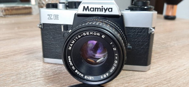 Mamiya ZE + 50/F2 mkdik