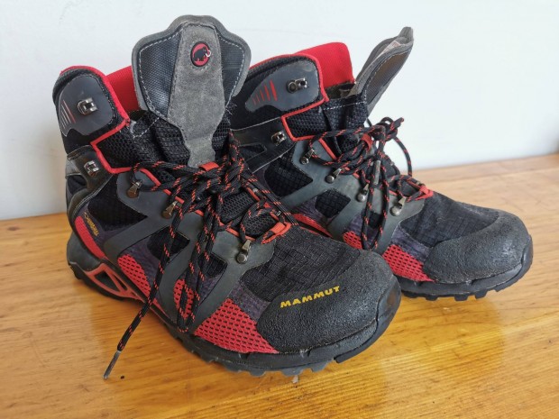 Mammut Comfort High Gtx Surround Frfi trabakancs (42-es)