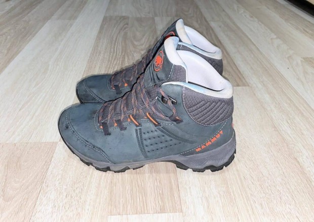 Mammut Nova IV Mid br trabakancs 39 -es