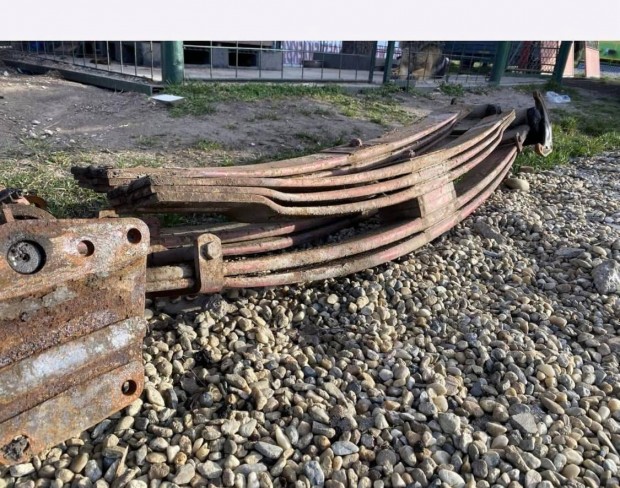 Man teherautó hátsó laprugó