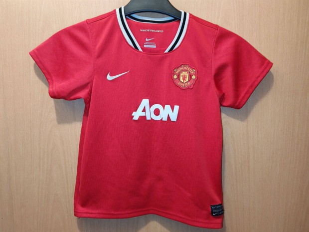Manchester United piros eredeti Nike 2011-12 gyerek mez (110-116)