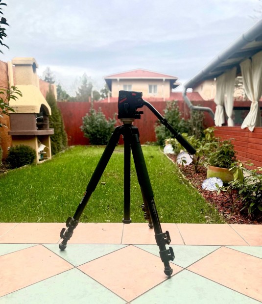 Manfrotto 501 tripod elad!