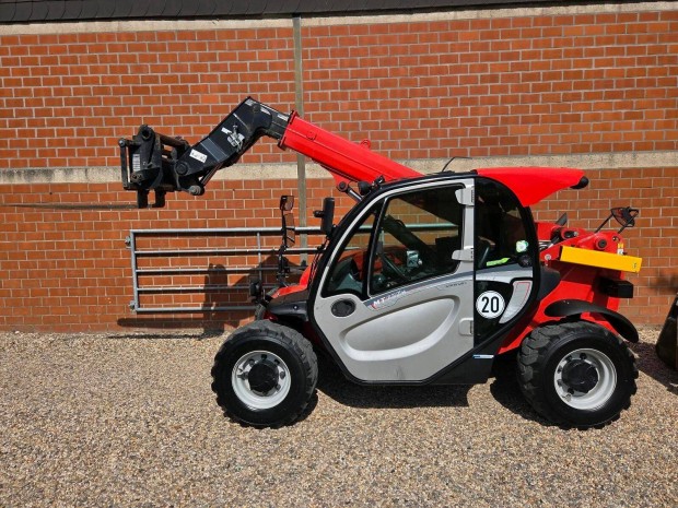 Manitou Teleszkópos Rakodó Csak 1.275 üzemóra!
