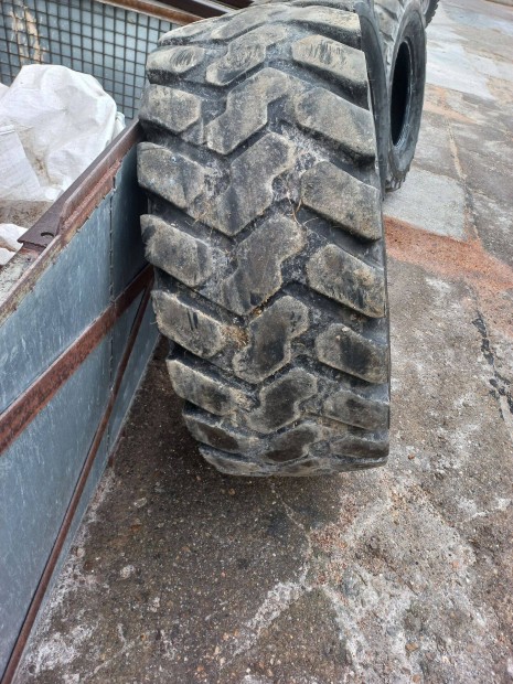 Manitou gumi rakodgp 460/70R24