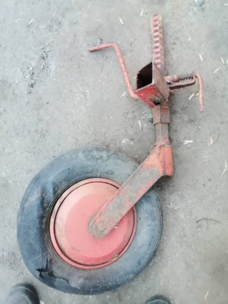 Mank� ker�k t�masz