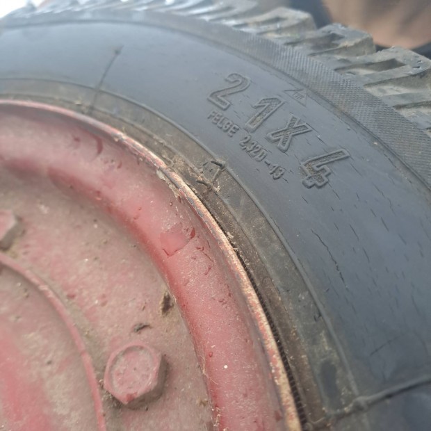 Mankkerk 2 darab mezgazdasgi gphez