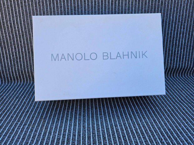 Manolo Blahnik res doboz