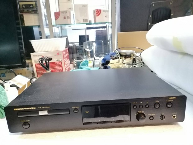 Marantz CD-7300, CD lejtsz Elad