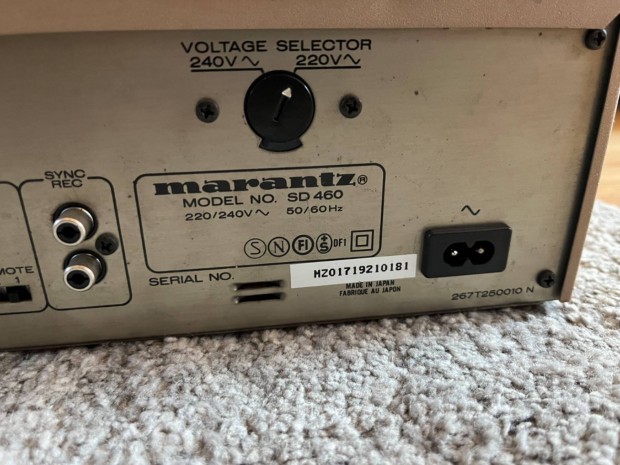 Marantz magno deck