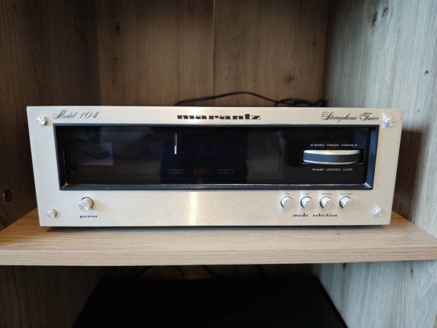 Marantz model 104