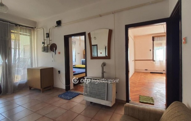 Marcalii 94 nm-es h�z elad�