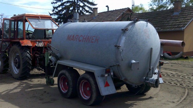 Marchner 5000 literes horganyzott tartlyos szippant MEK 8000 szivatt