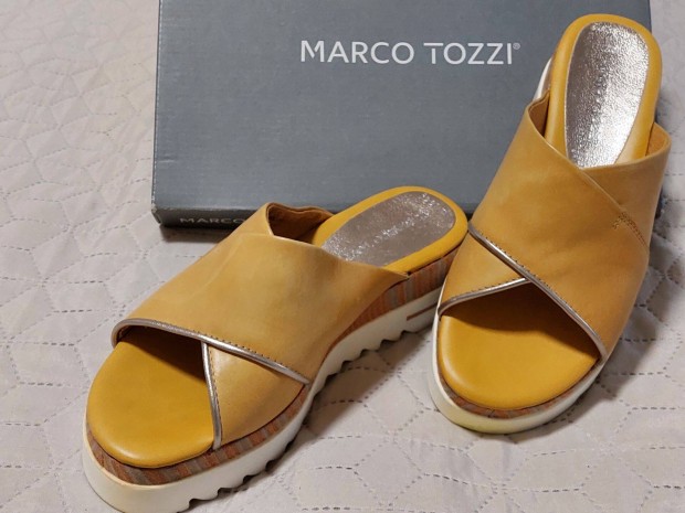 Marco Tozzi sárga utcai női papucs
