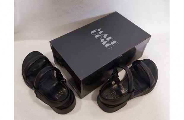 Mare Uomo f�rfi szand�l: 42, letisztult, fekete, b�r