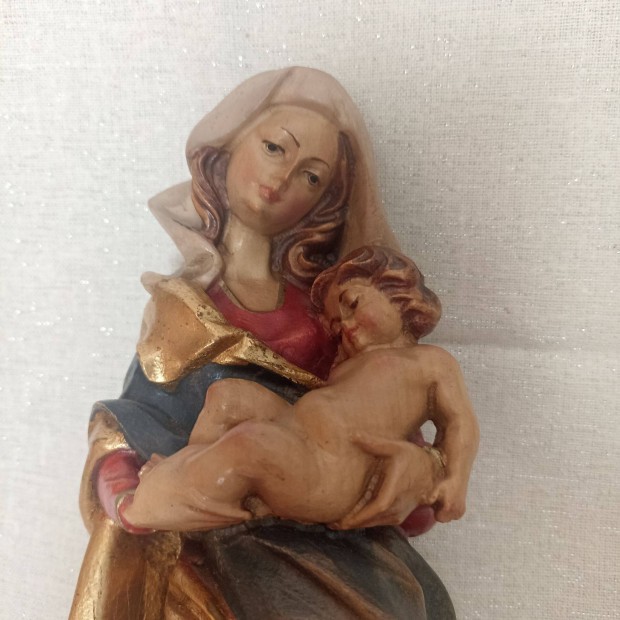 Mária Gyermekkel szobor, kerámia ,alap fa. Részletgazdag,gyönyörü