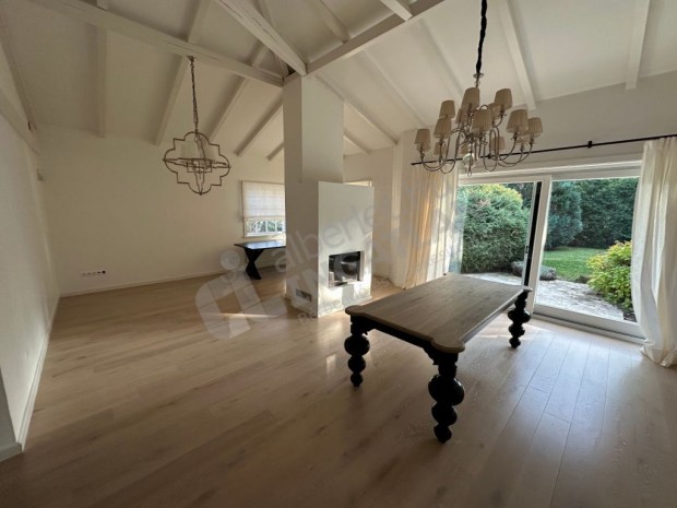 Máriaremetén, Tárnok utcában kiadó ikerház