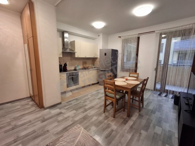 Marina Part, Duna Terasz, erk�lyes, 58 nm-es, 3 szob�s lak�s kiad�