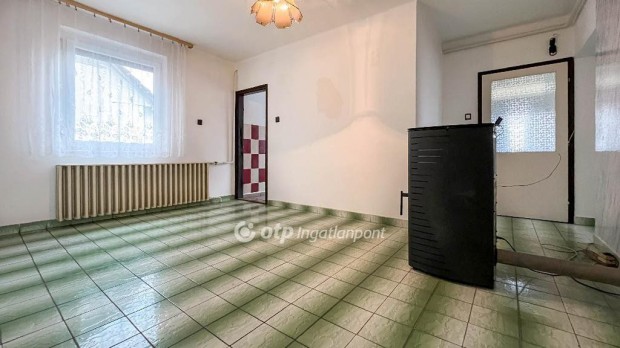 Markotab�d�gei 95 nm-es h�z elad�