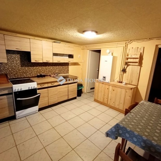 Maroslelei 65 nm-es h�z elad�