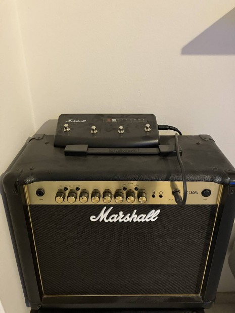 Marshall MG30fx gitrerst lbkapcsolval