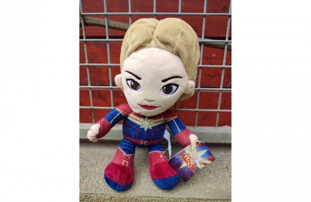 Marvel Kapitny eredeti cmks j plss (30 cm)