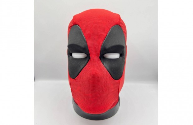 Marvel Legends Series Deadpool's Head Premium interaktv, beszl fej,