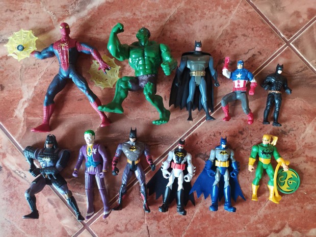 Marvel figuracsomag Batman,Pkember,Hulk