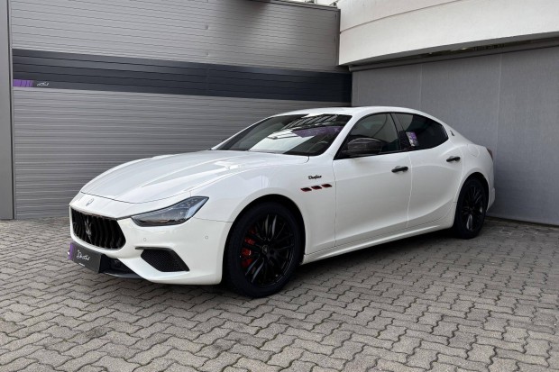 Maserati Ghibli 3.8 V8 Trofeo (Automata) Carbon...