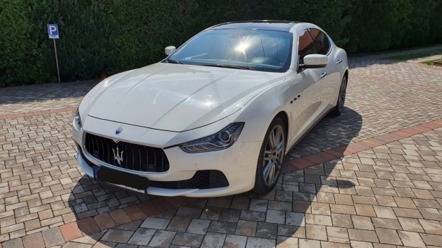 Maserati Ghibli elad