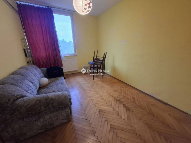 Második emeleti lakás a Móravárosban