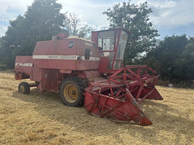 Massey Ferguson 487