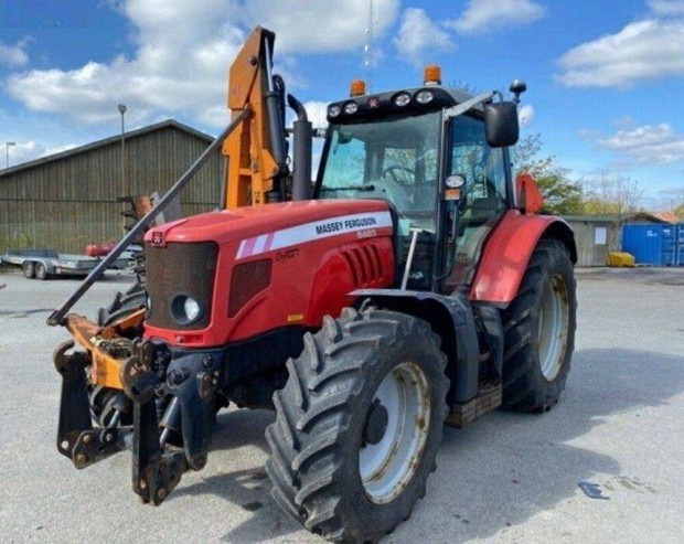 Massey Ferguson 6465 traktor Epoke GH50 karral