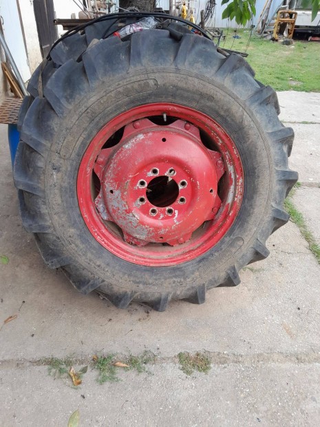 Massey Ferguson kerk