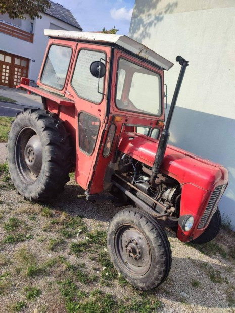 Massey Ferguson kistraktor elad