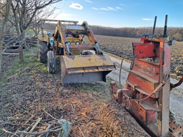 Massey Ferguson traktor 