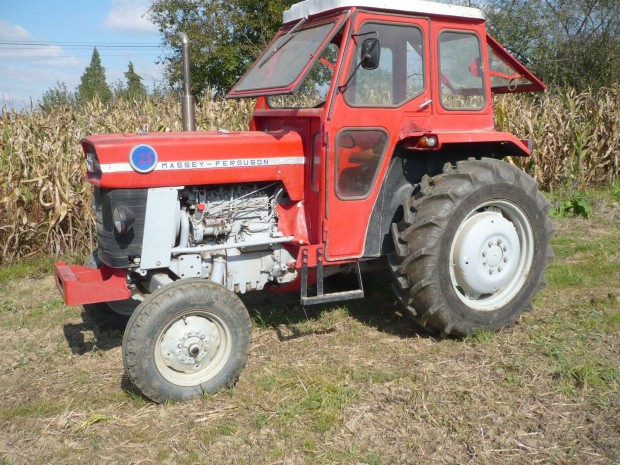 Massey Ferguson traktor elad