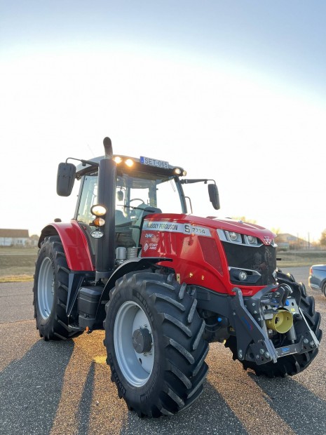Massey fergusson 7714S traktor