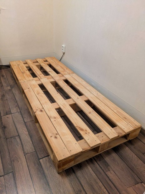 Masszív Raklap Ágy 200 x 80 cm + Ingyen Elvihető Matrac