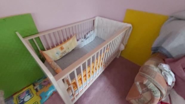Massz�v gyerek�gy 70x140cm nem ike�s