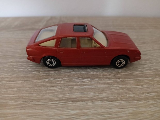 Matchbox 1980 Rover 3500 #8