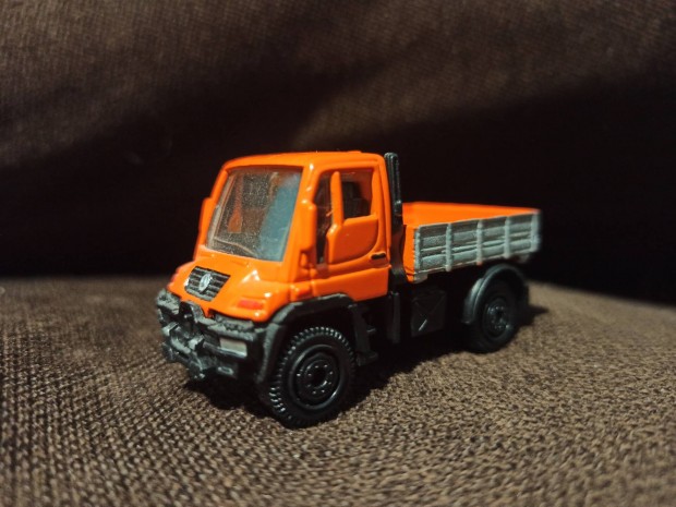 Matchbox 2006 Mercedes-Benz Unimog U300 (egyedi!)