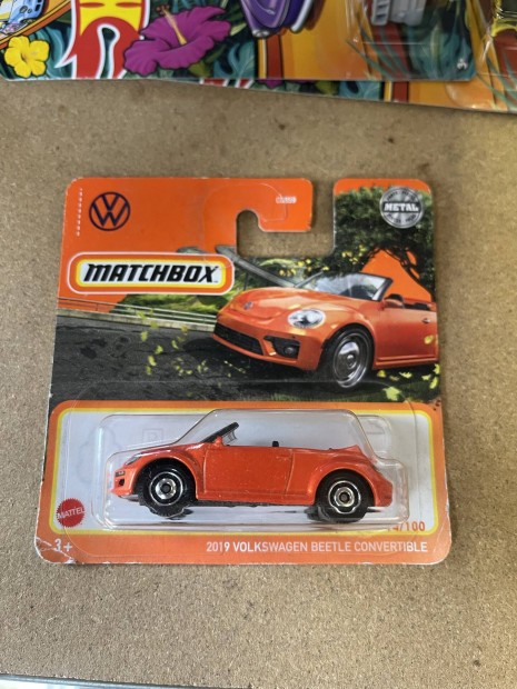 Matchbox 2019 Volkswagen Beetle Convertible narancssrga j