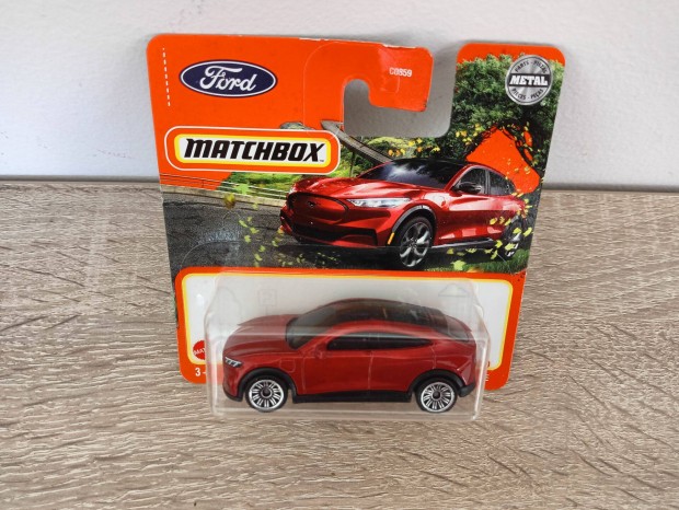 Matchbox 2021 Ford Mustang Mach-E Red 65/100