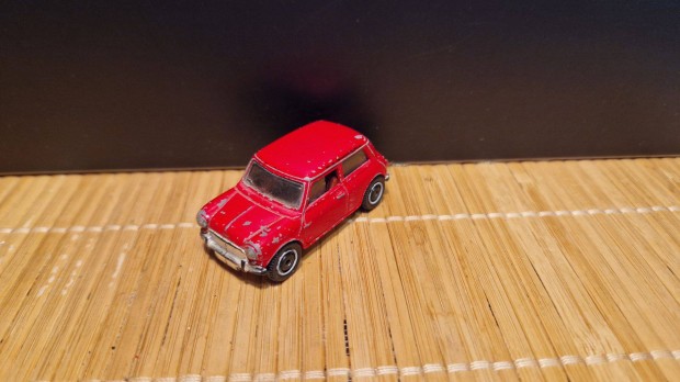 Matchbox Austin Mini Cooper Kisaut