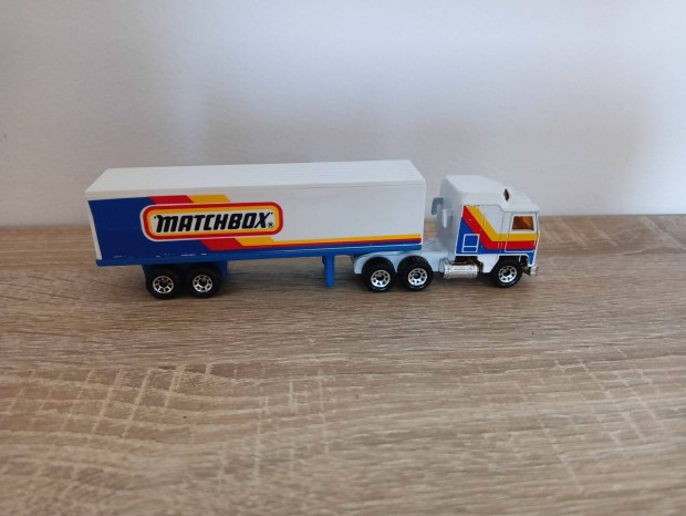 Matchbox Convoy CY8 Kenworth Box Truck Matchbox