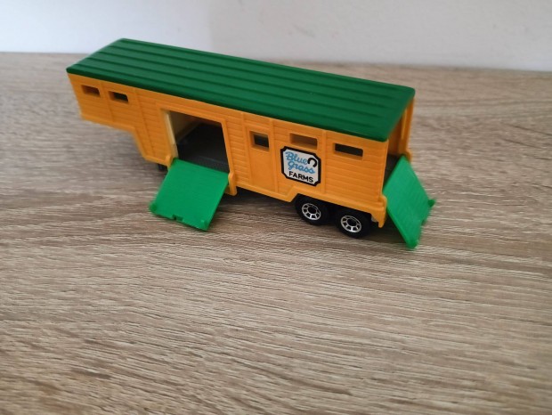 Matchbox Convoy horse box traler